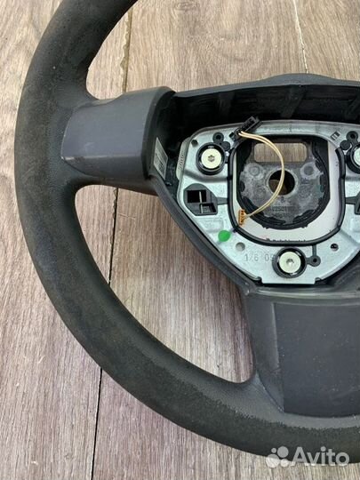 Руль Opel Zafira B минивэн 2010