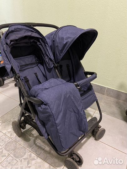 Коляска для двойни