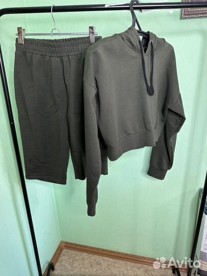 Спортивный костюм