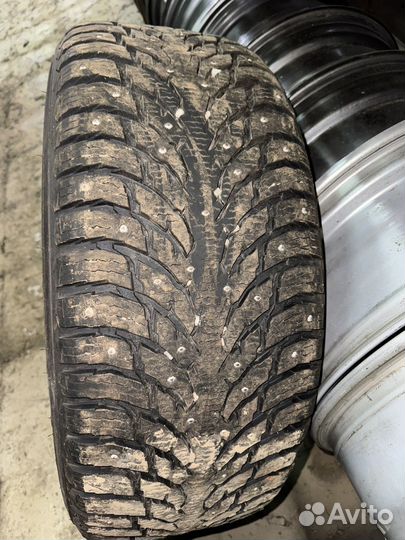 Nokian Tyres Hakkapeliitta 9 SUV 285/60 R18 116T