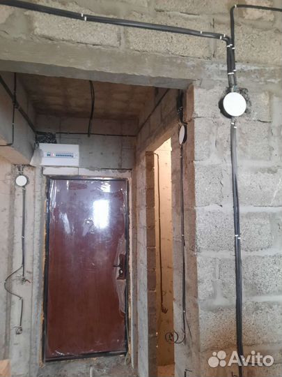 Электрик электромонтажник