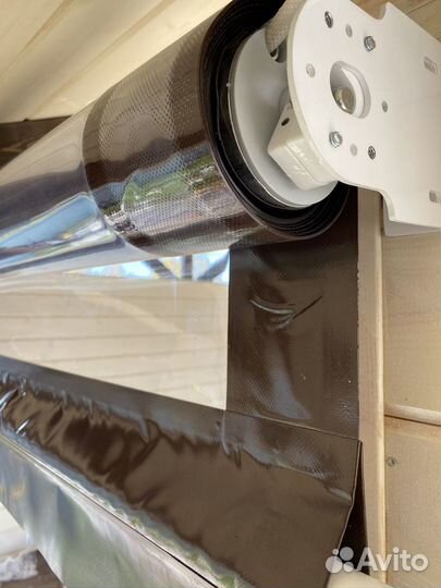 Окна на ролетах