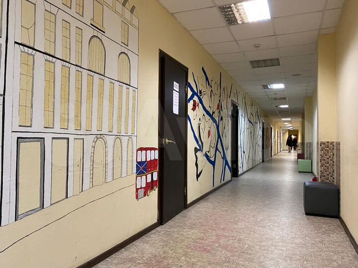 Комната 27 м² в > 9-к., 4/5 эт.