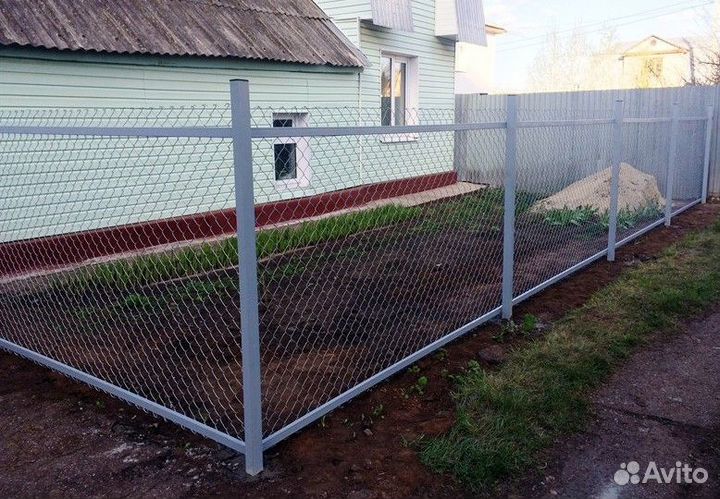 Забор из сетки рабица с установкой
