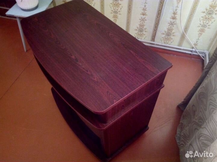 Тумба под телевизор