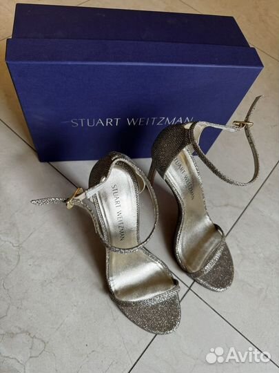 Босоножки Stuart Weitzman