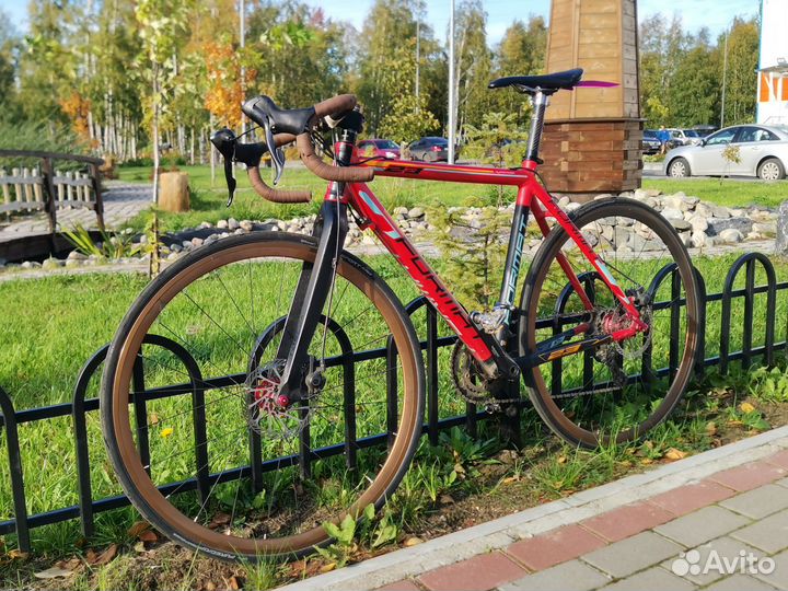 Велосипед циклокросс/шоссе