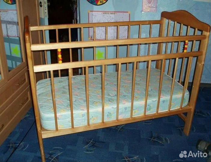 Детская кроватка