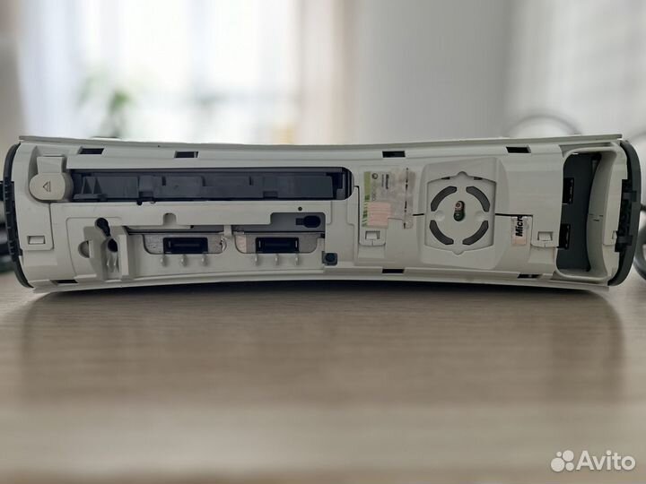 Игровая приставка xbox 360 прошитая