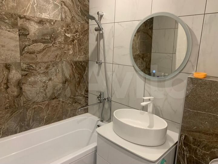 2-к. квартира, 48 м², 15/15 эт.