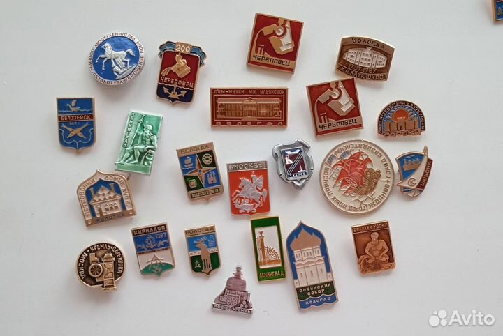 Значки, знаки, жетоны СССР