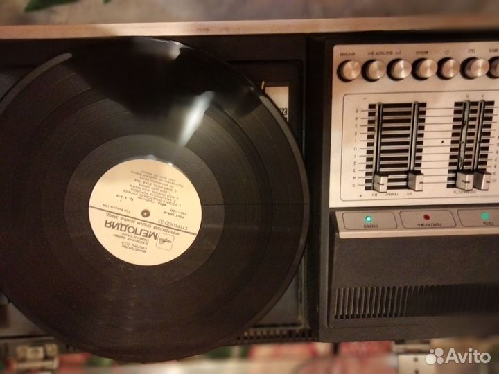 Продам проигрыватель Мелодия -103 стерео