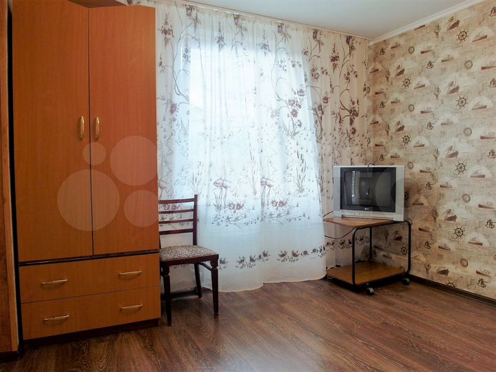 Комната 13 м² в 2-к., 1/1 эт.