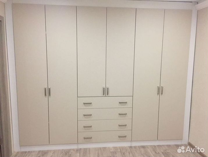 Шкаф стенка