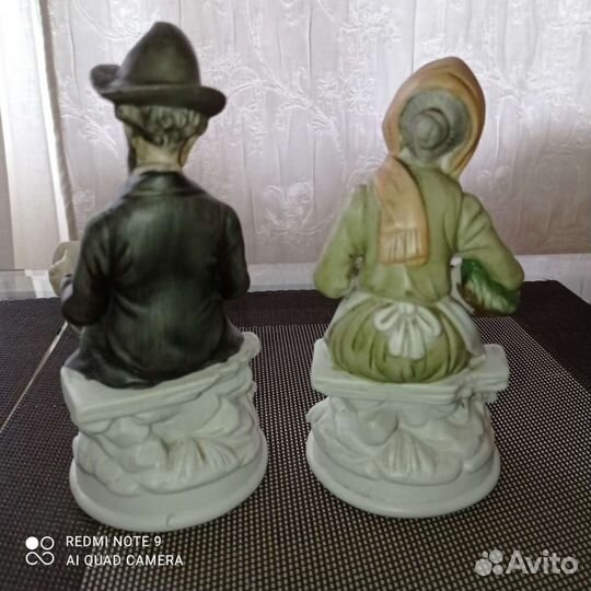 Парные статуэтки из бисквитного фарфора