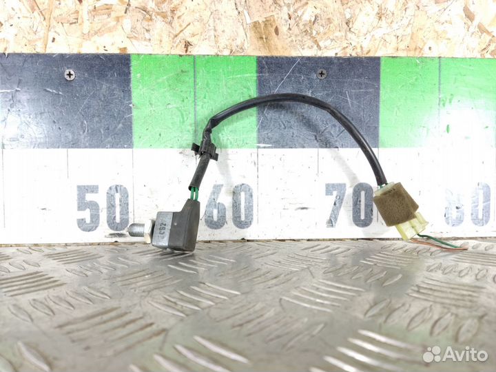 Датчик включения стоп сигнала Hyundai Accent 2000