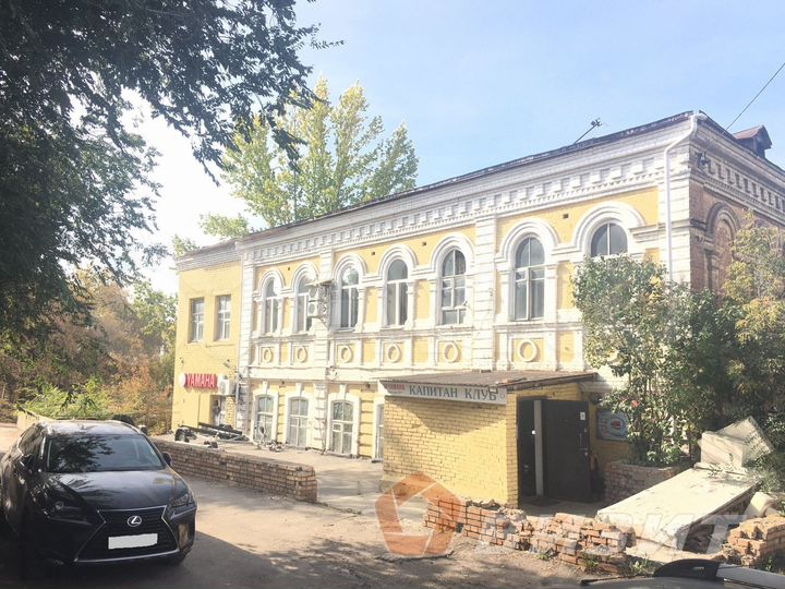 Производственное помещение 300 м² на въезде/выезде