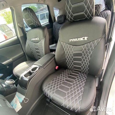 Чехлы на Toyota Prius а