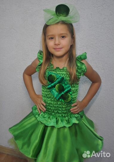 Ободок и брош к костюму горошина