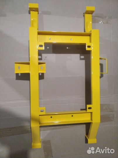 Подрамник раздатки на ниву