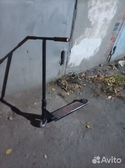 Самокат трюковой