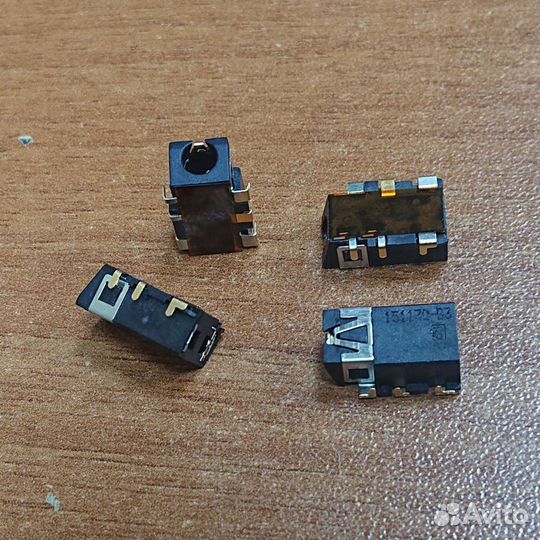 Разъем 3.5 мм аудио Jack для Asus W519L