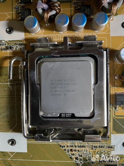 Материнская плата Asus ipibl-LB