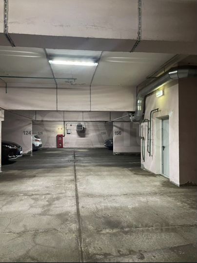 Машиноместо, 18 м²