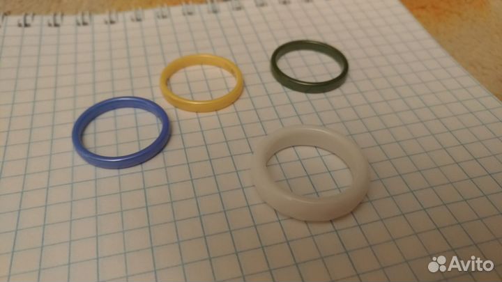 Кольца разные