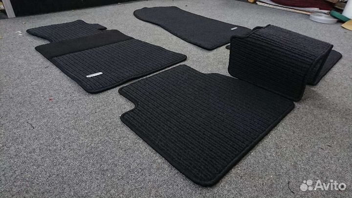 Автоковрики для Mercedes-Benz W201 (190)