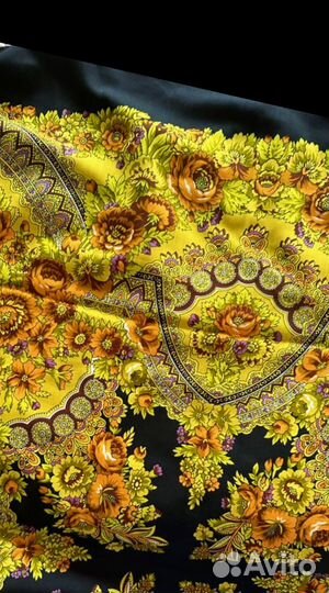 Павловопосадская шаль (платок) Подкова