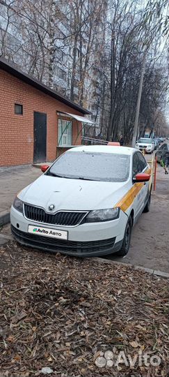 Skoda Rapid 1.6 AT, 2015, 340 000 км