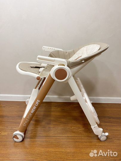 Стульчик для кормления happy baby berny v2