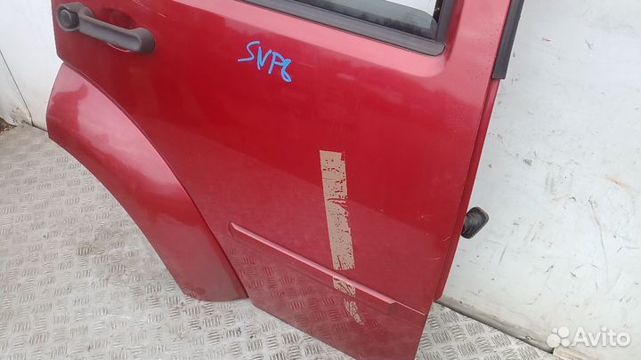 Дверь боковая Dodge Nitro