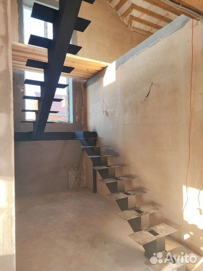 Проектирование и изготовление лестниц на металлока