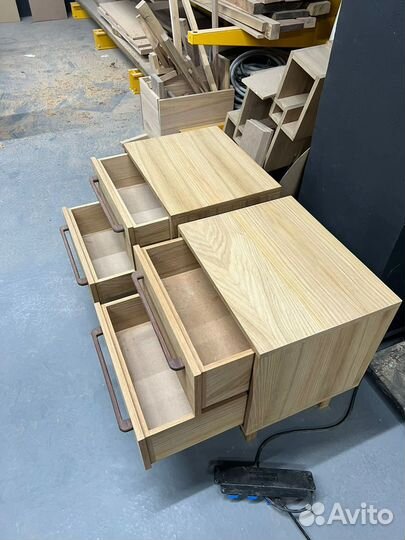 Тумбы из дубового шпона