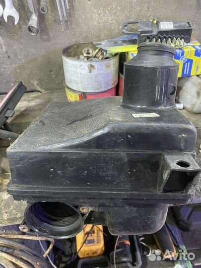 Корпус воздушного фильтра ваз 2110