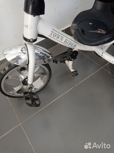 Трехколесный велосипед