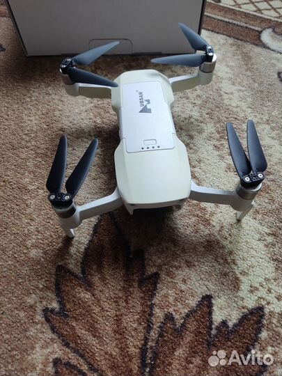 Квадрокоптер hubsan ace se