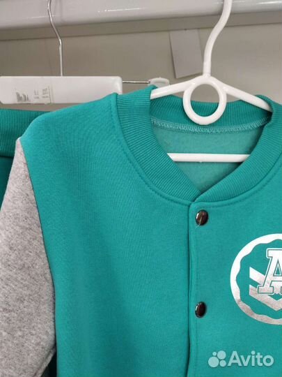 Костюм утеплённый для мальчика 134 см