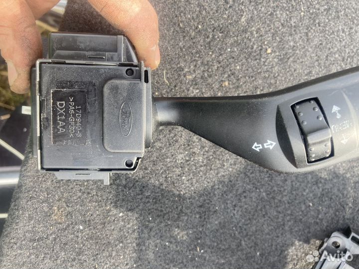 Подрулевой переключатель поворотов ford focus2