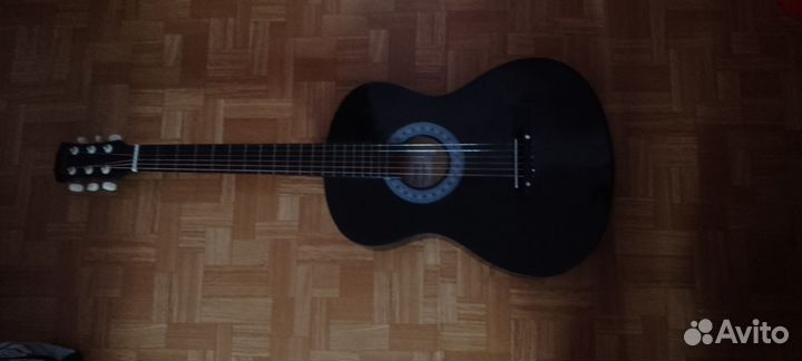 Акустическая гитара