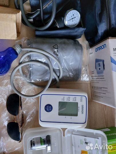 Рефлектор, тонометр, глюкометр