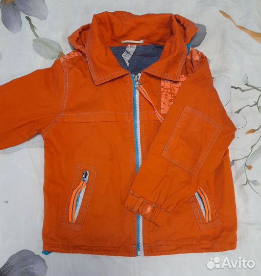 3 куртки-ветровки