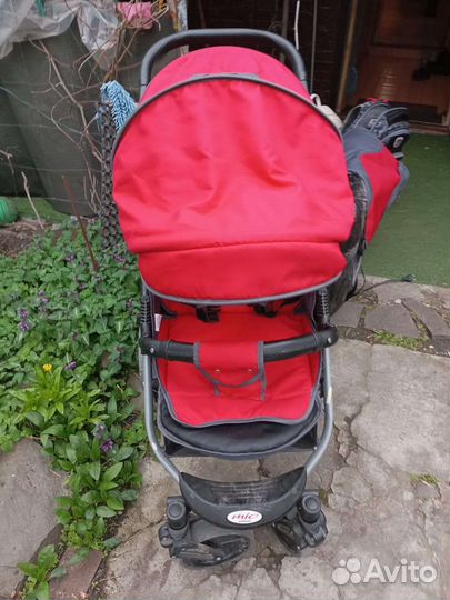 Прогулочная коляска