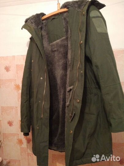 Мужская зимняя куртка с капюшоном