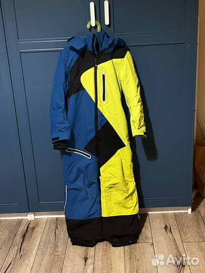Горнолыжный комбинезон
