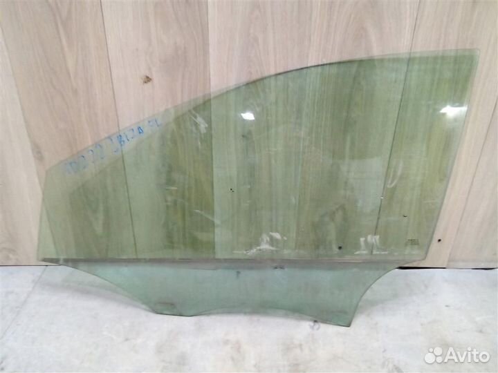 Стекло двери передней левой от Seat Ibiza V 2008