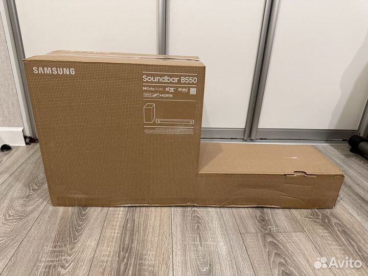 Новый саундбар Samsung HW-B550/EN