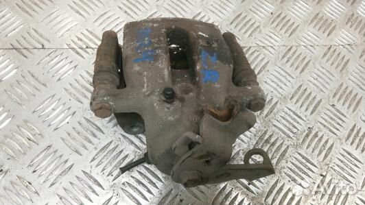 Суппорт тормозной задний правый peugeot 3008 (ZKR0